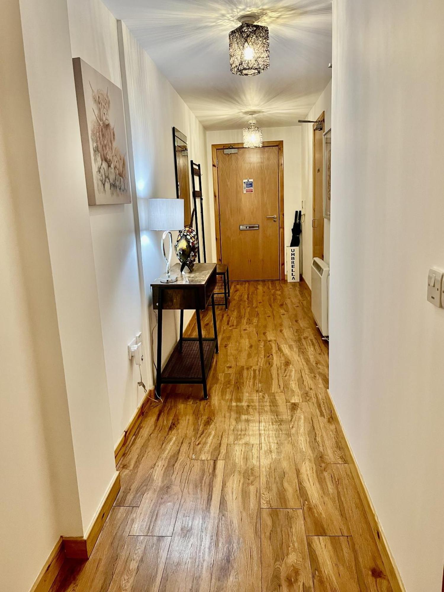 La Scala Inverness City Apartment 部屋 写真